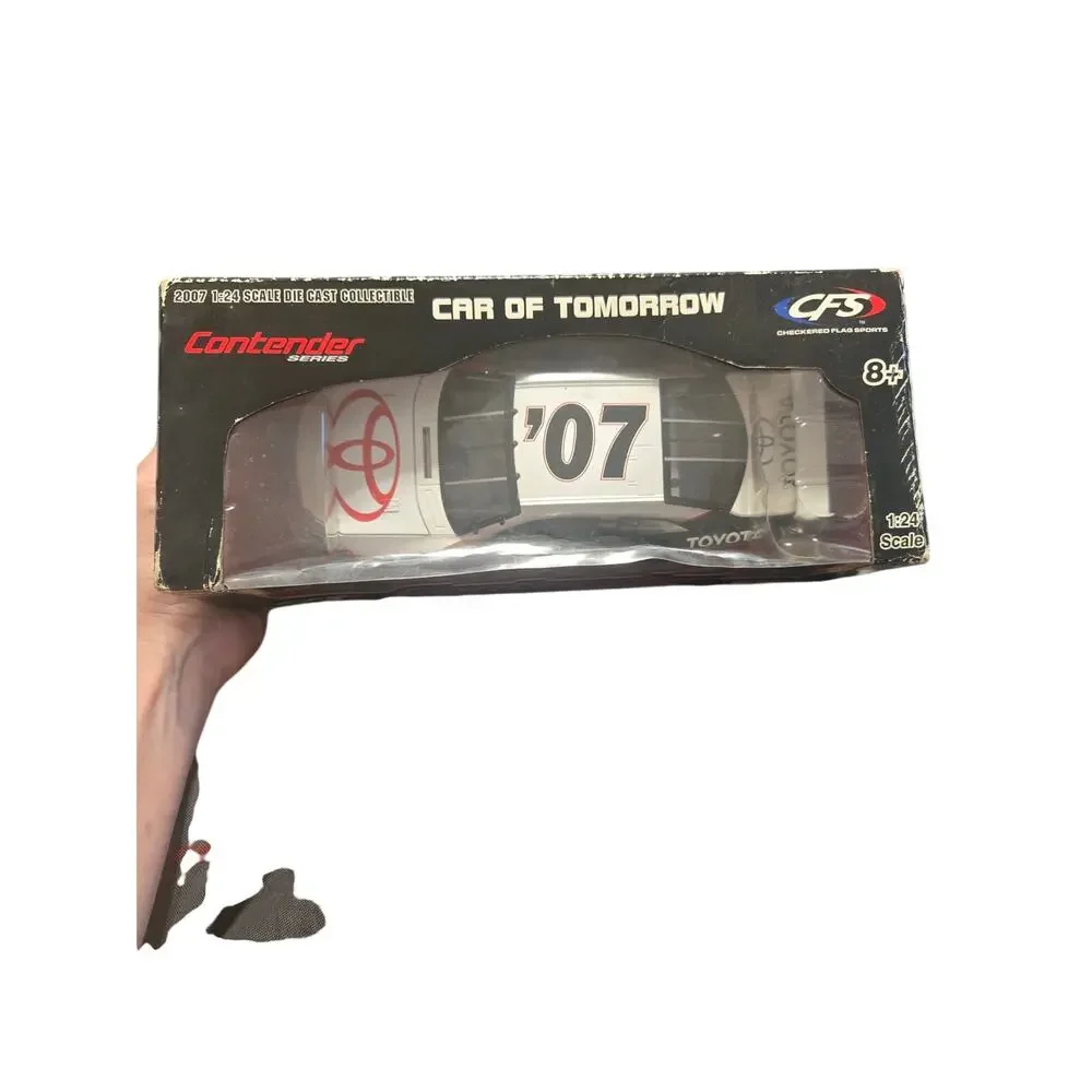 2007 CFS Car of Tomorrow Toyota '07 Fantasy 1:24 Contender Series NASCAR